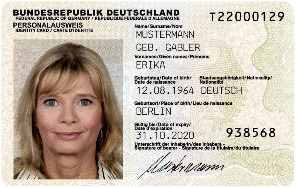 Zu sehen ist ein Muster des Personalausweises