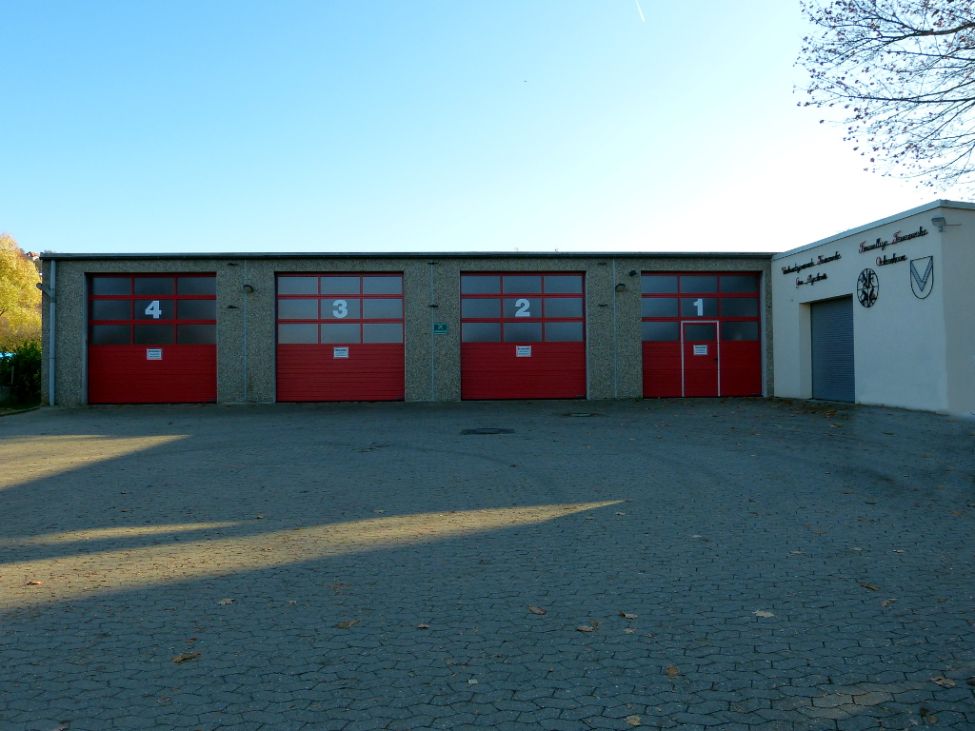 Zu sehen ist das Feuerwehrgerätehaus in Ockenheim.