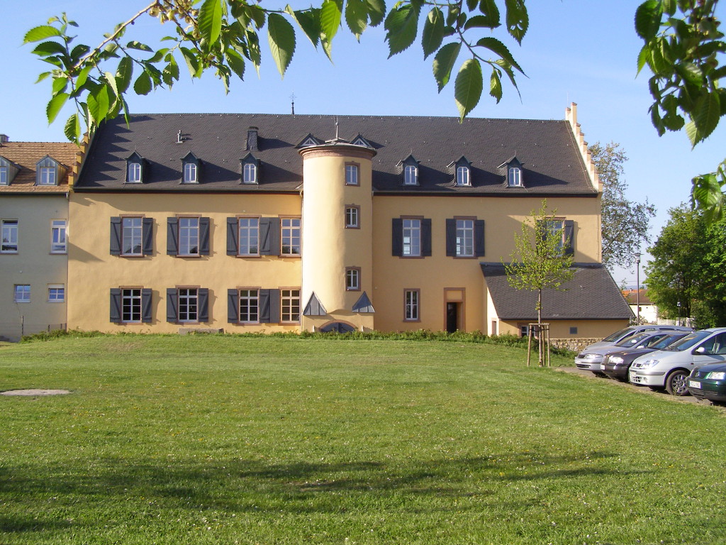 Zu sehen ist das Schloss-Ardeck in Gau-Algesheim.
