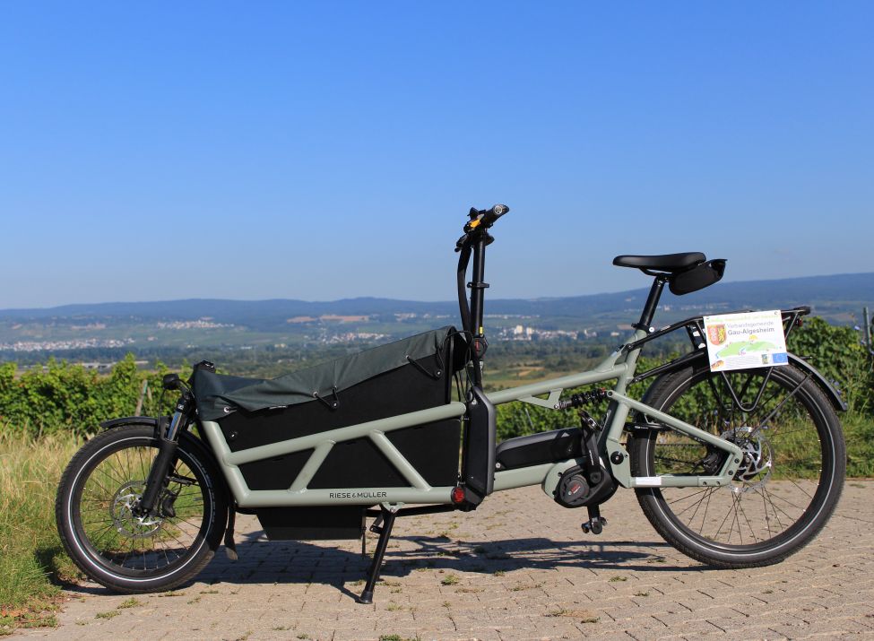 Zu sehen ist ein E-Lastenbike der Verbandsgemeinde Gau-Algesheim.