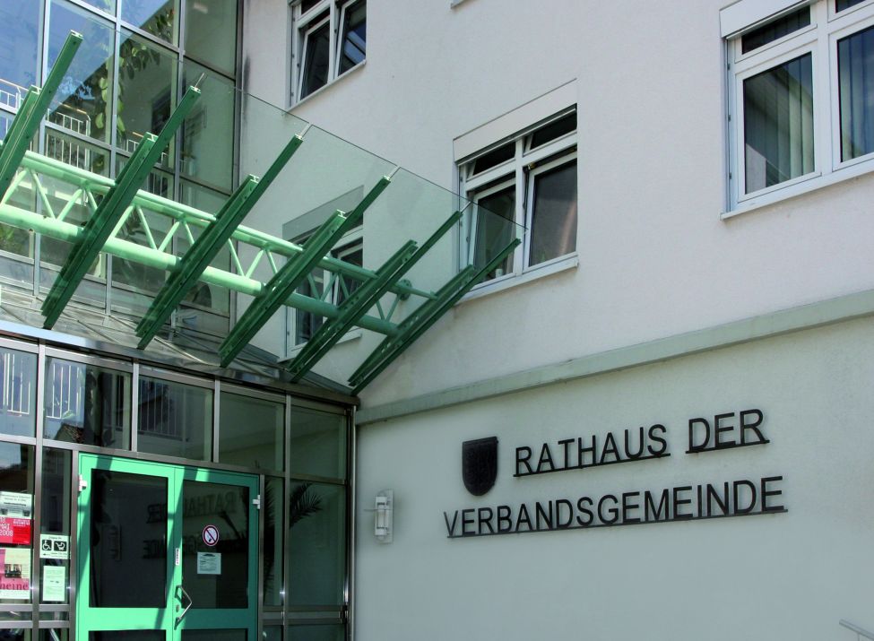 Zu sehen ist das Rathaus der Verbandsgemeinde Gau-Algesheim.